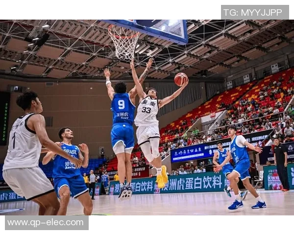 全运U22男篮激战正酣年轻球员展现风采争夺荣誉与未来的希望 全运U22男篮激战正酣年轻球员展现风采争夺荣誉与未来的希望